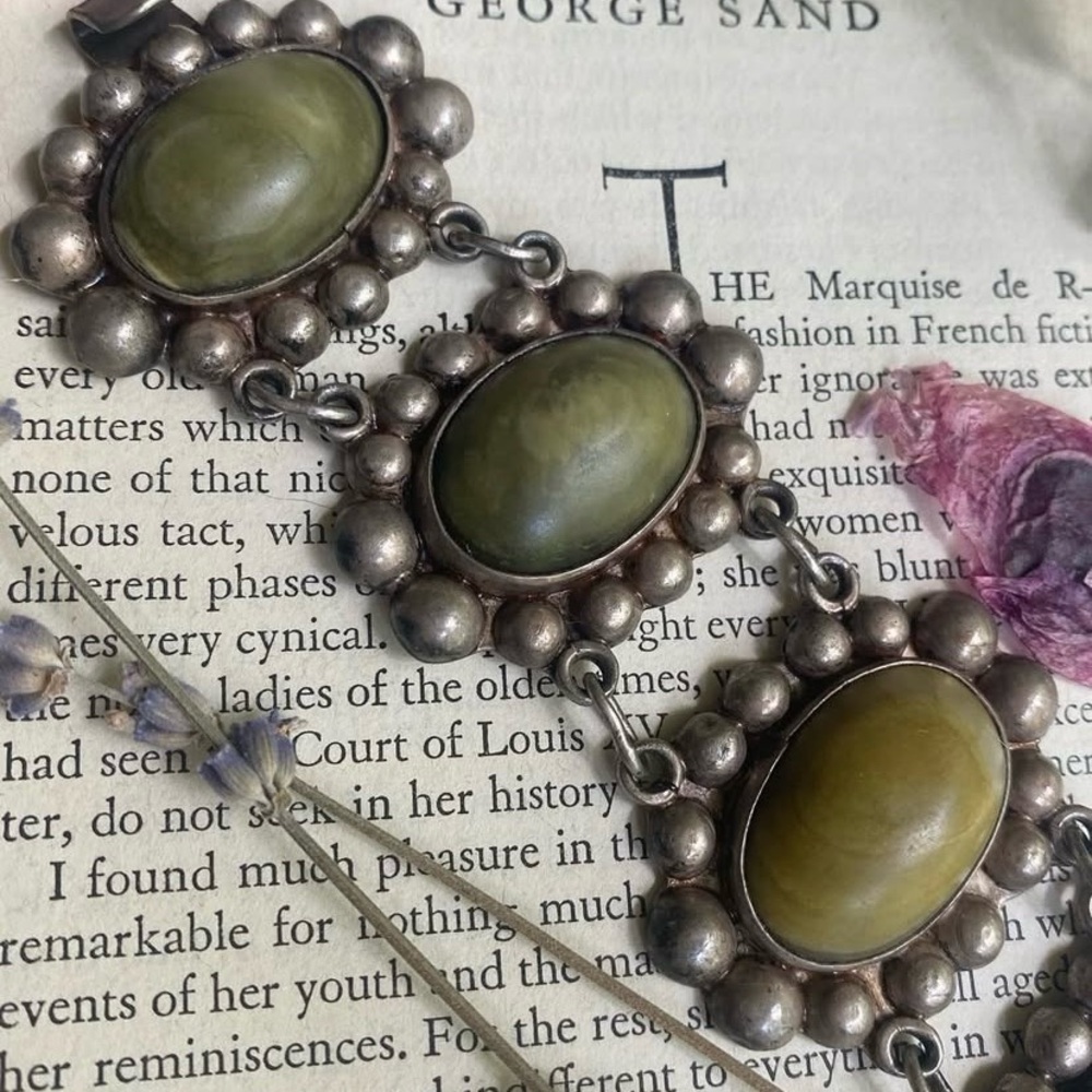 Mid Century Vintage Mexican Serpentine and Silver Statement Bracelet